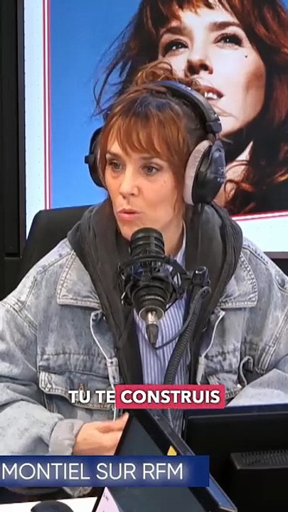 ✨ EXCLU VOICI-RFM ✨ En pleine promo de son nouvel album Sains et saufs, @zaz_off se livre comme jamais 💿. Invitée de Bernard Montiel dans Une heure avec…, la chanteuse revient sur sa relation compliquée avec sa mère : "Ma pauvre mère, elle a fait comme