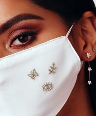 الدبابيس الذهبية فكرة متميّزة وجديدة لإطلالتك بالكمامة
