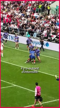 Qui a la ref de Jean-Claude Dusse ici ? On a passé une journée à Bristol avec les supporters des Bleues dont @madoubayon et @groupeapicil, le nouveau partenaire du rugby français qui plaque les préjugés sur le sport féminin ! Résultat : les Bleues ont p