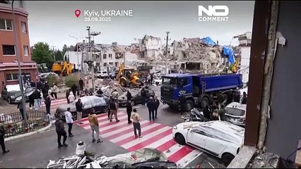 مقتل ٤ وإصابة أكثر من ٧٠ في ضربات روسية على كييف