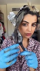 علا فرحات تلتزم الحجر المنزلي وتصبغ شعرها في المنزل