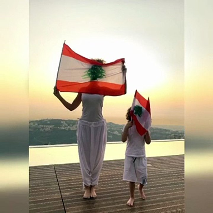 ميريام فارس تظهر بصحبة طفلها للتوعية بحب الوطن