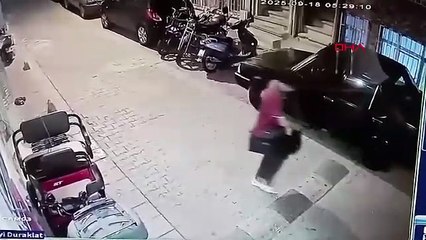 Genç kadını evinde katletti; binlerce kilometre uzakta yakalandı!