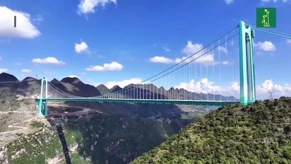 China inaugura un puente de 625 metros de alto, el mayor del mundo