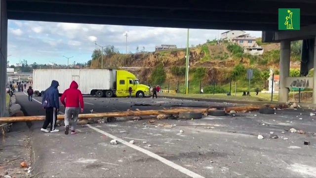 Violenta jornada de protestas deja un muerto y 17 militares retenidos en Ecuador