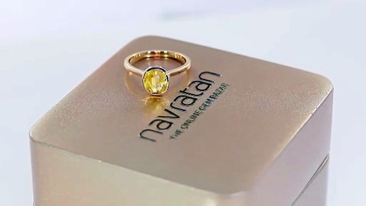 Yellow sapphire ring