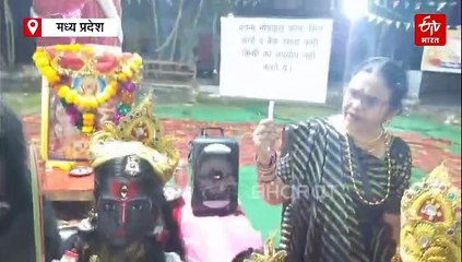 देवी के 9 रूपों ने साइबर अपराध पर किया प्रहार, पंडाल में किराया देकर भक्त देख रहे हैं दुबई सिटी