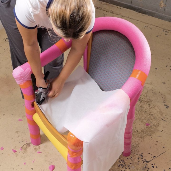 Donner une touche de modernité à des chaises anciennes