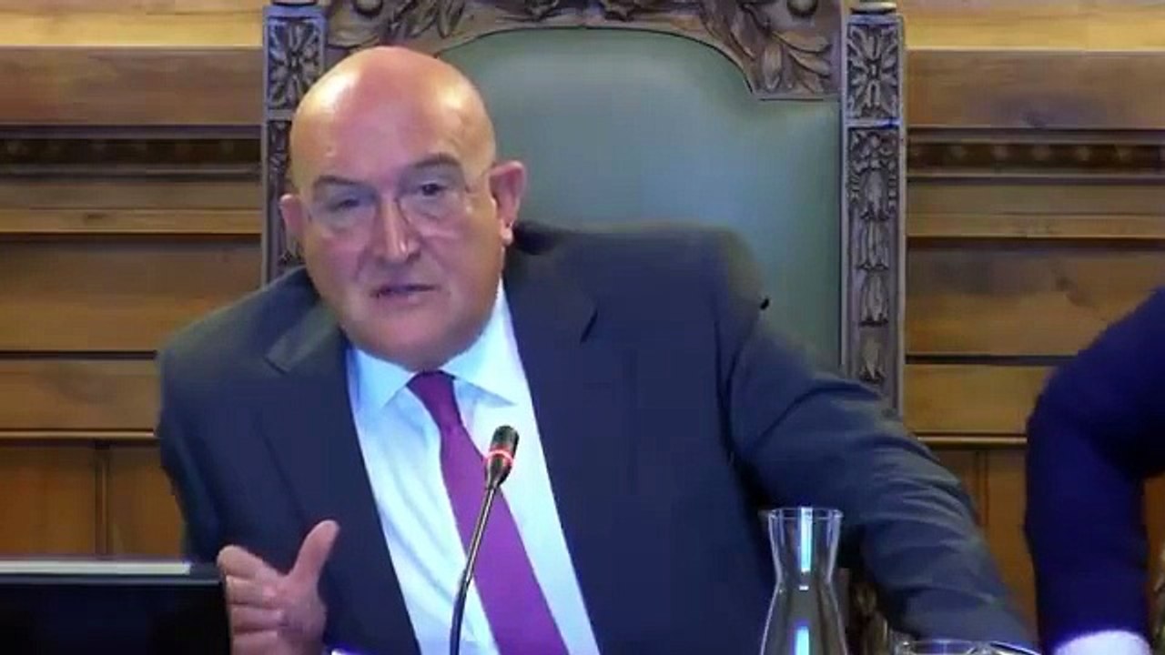 Intervención de Carnero en defensa del soterramiento en el pleno de Valladolid