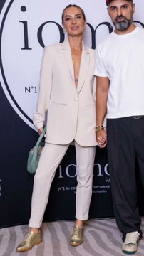 Flavia Mihasan 27-28.09.2023 \Sufragerie și living, cadouri Zara. Seara, eveniment Obsentum.\ Dimineața, la scara blocului, ducându-l pe Tudorică la grădiniță. Eveniment IOMA Paris Romania. În parc, cu puradeii.