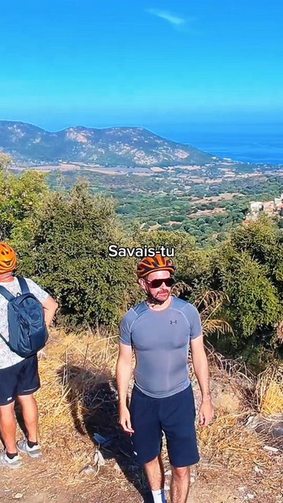 🌊 Un lieu où la mer épouse les montagnes, où c...