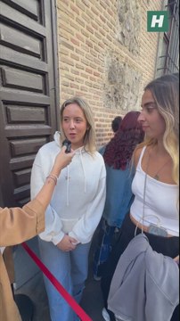 Unas fans de Sebastián Yatra esperado para @Los40 Básico Santander: Llevamos aquí haciendo cola desde las 9 de la mañana