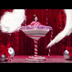 آيلاينر كاتي بيري من وحي الكريسماس