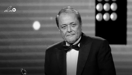 نجل محمود عبد العزيز يستعيد الذكريات القديمة