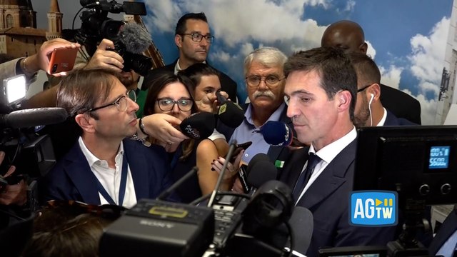 Acquaroli dopo il voto: «Dedico la vittoria a Meloni, lei ha creduto in me prima di tutti»