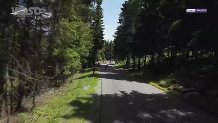 Second place crashes before reaching the finish line - Skate Boarding Championship