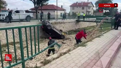 Konya’da otomobilin kanala uçtuğu kaza anı