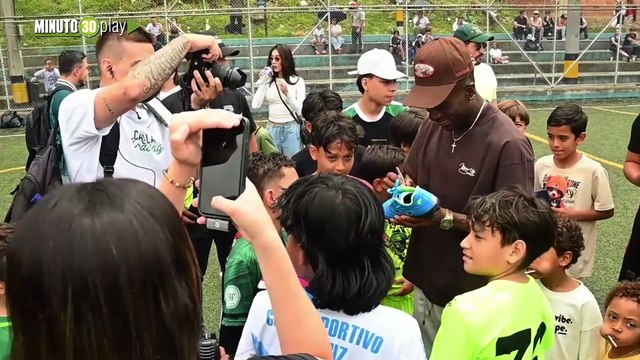 ¡De vuelta a casa! Marlos Moreno, en el marco de la Copa Atlético Nacional, desata la fiesta en El Raizal y anuncia donación