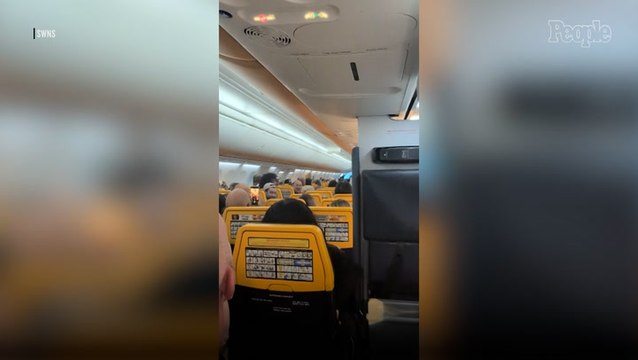 Ryanair Passengers Cheer as ‘Rude’ Travelers Are Removed by Police After Allegedly Starting a ‘Fight’ On Board
