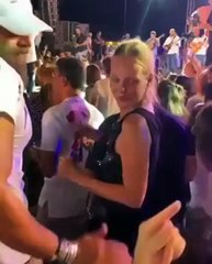 شيرين رضا تعترف في حفل «الهضبة»: «أنا أم خدود حمرا»
