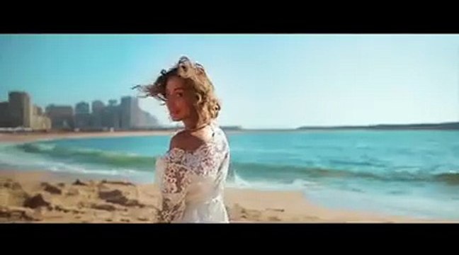 تامر حسني يدعم زوجته بسمة بوسيل ويُهنِّئها على منتجها الجديد