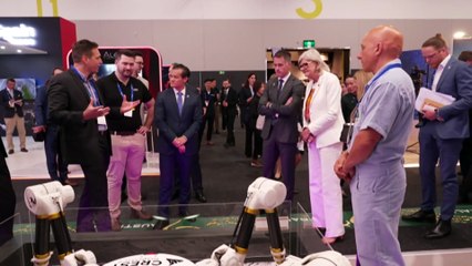 Six-legged robot could 3D print a standard Australian home in a day