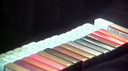 تفاصيل مكياج جيجي حديد الأروع على الإطلاق