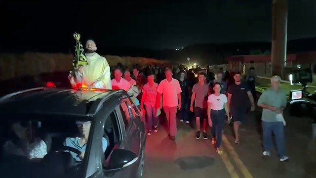 Imagem peregrina de Nossa Senhora Aparecida visita distrito de São João, em Cascavel