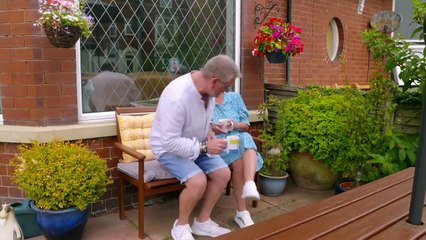 Four In A Bed S30E11  - George Inn