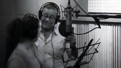 فيديو..موقف مضحك بين شريف منير وابنته