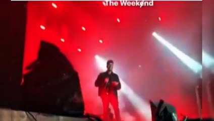 بالفيديو.. ذا ويكند يتعرّض لموقف صعب على المسرح