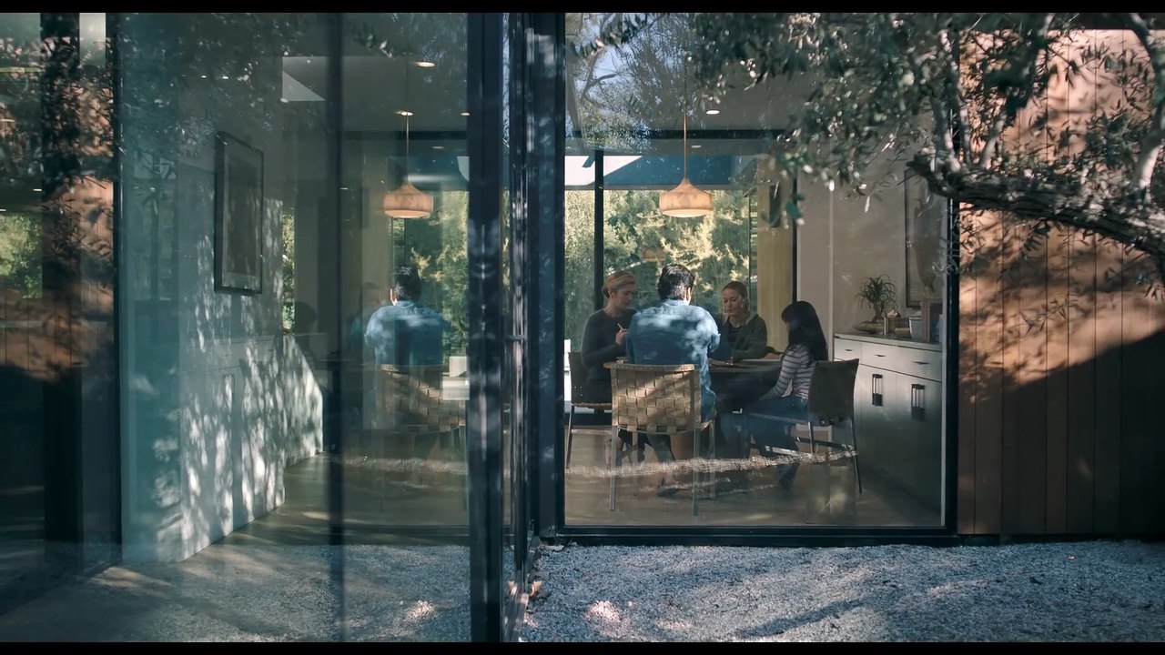 The-Hand-That-Rocks-the-Cradle-Official-Trailer_1080