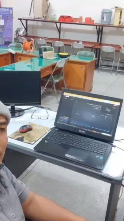 Robot Come In My Laptop