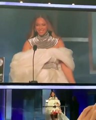 بالفيديو: بيونسيه مفاجأة حفل AFI Awards 2019