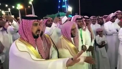 بالفيديو: مدرسين مصريين يبهرون في حفل زفاف زميلهم السعودي