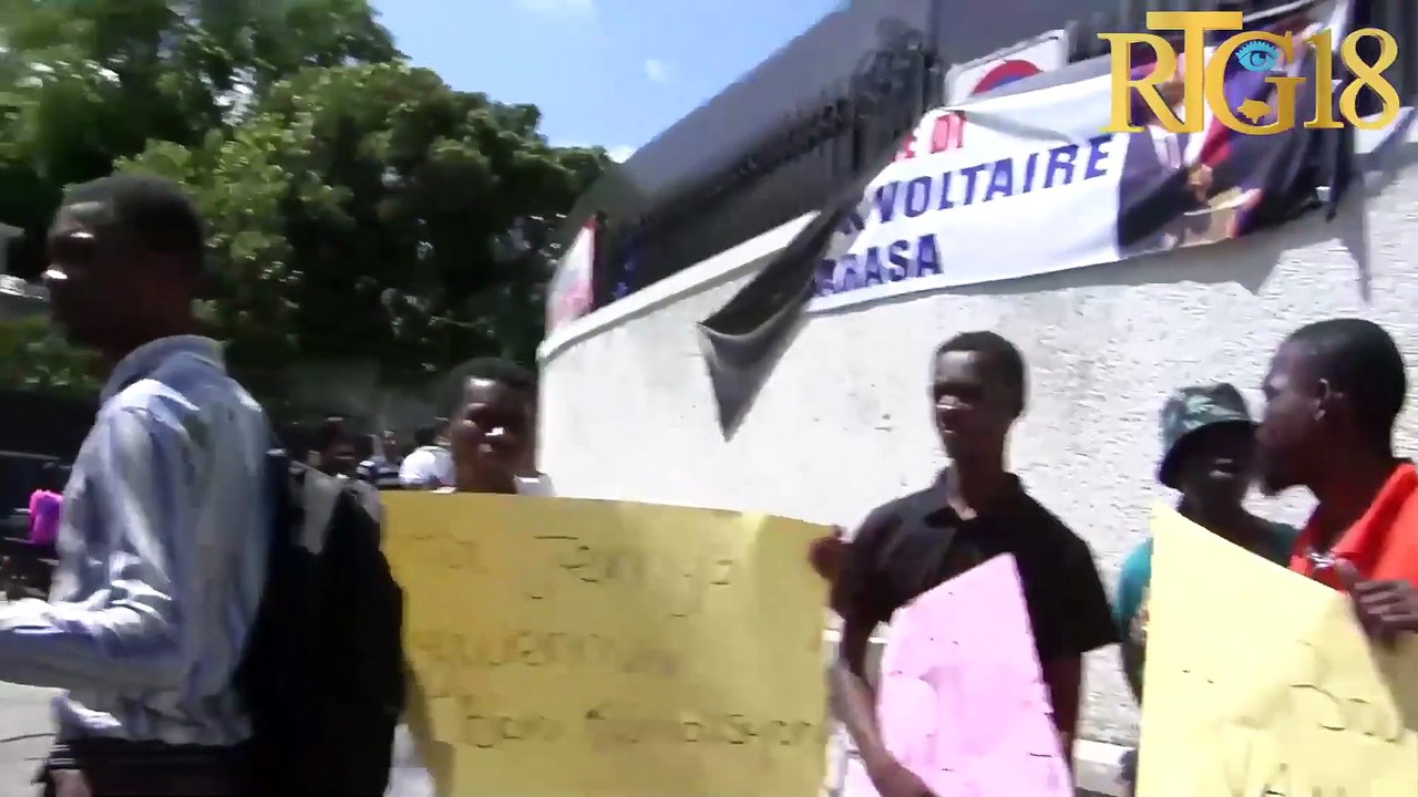 Kèk fanmi ki kite kay yo pou vyolans mande leta ba yo èd pou pèmèt yo retounen al viv lakay yo