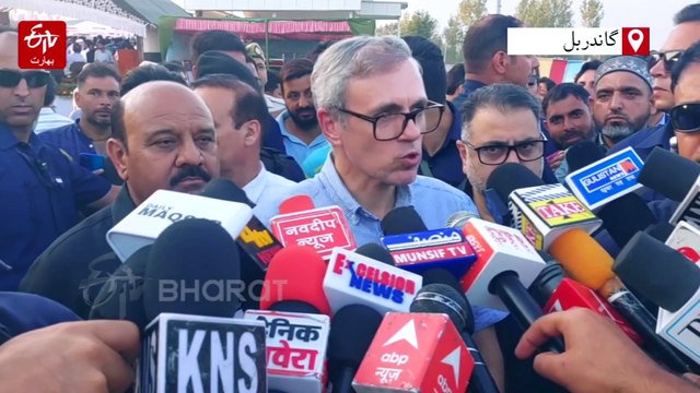 وزیر اعلیٰ عمر عبداللہ نے گاندربل میں 36.5 کروڑ روپے کے کھیلوں اور ترقیاتی منصوبوں کا رکھا سنگ بنیاد