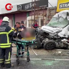 Tekirdağ'da kamyonetle işçi servisi çarpıştı: 3 kişi hayatını kaybetti, 9 yaralı