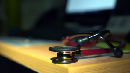 Qualified nurses allowed to prescribe some medication from today