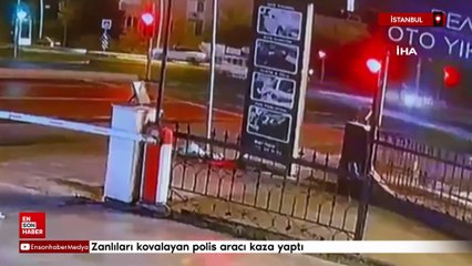 İstanbul'da zanlıları kovalayan polis aracı kaza yaptı