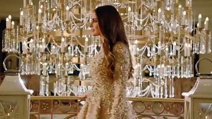 إيميه صيّاح مذهلة في فيديو «الزمن الجميل»