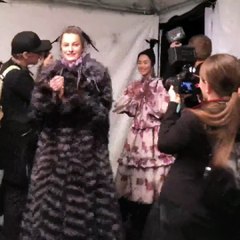 علامات المكياج العالمية تشجعّكِ على الاحتفال بجمالكِ الطبيعي الفردي!