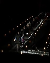 ميوتشيا برادا تعيش رومانسية حزينة وشرسة على منصّة العرض في ميلانو