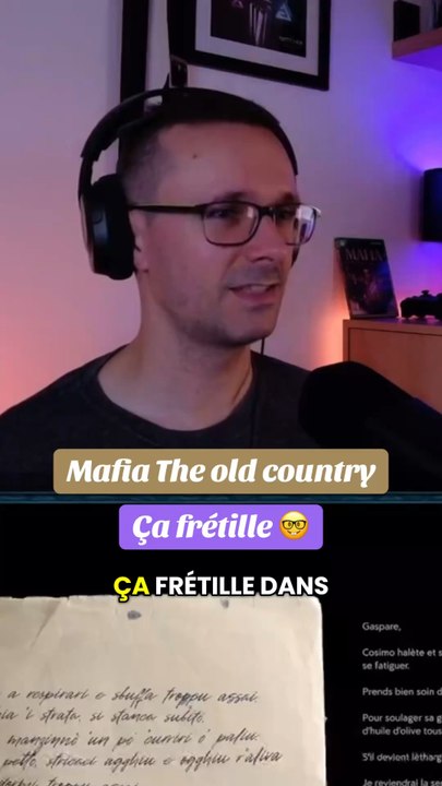 Des mois sans voir une fille… alors forcément, il tombe amoureux de la première qu’il croise. Et le pire ? Vous n’avez pas idée de qui c’est !