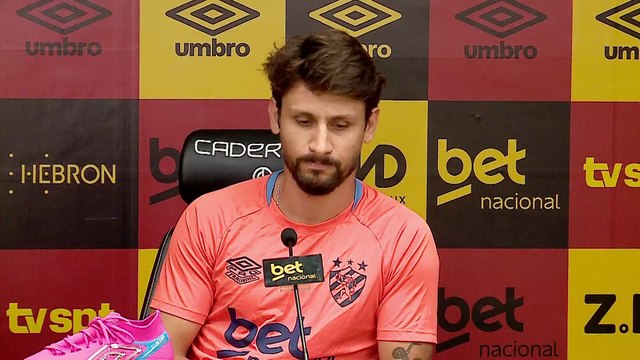 Recuperação de Lesões e Suspensões no Futebol: O Retorno de Gonçalo Paciência ao Campo Após Dois Meses