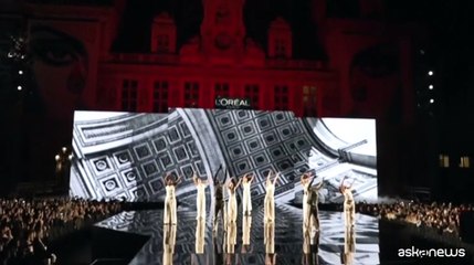 "Le Défilé", show a Parigi con le star: in passerella anche Bebe Vio