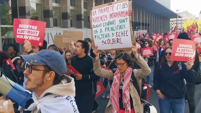 Les étudiants manifestent contre le décret Paysage à Bruxelles : Degryse a détruit mon avenir