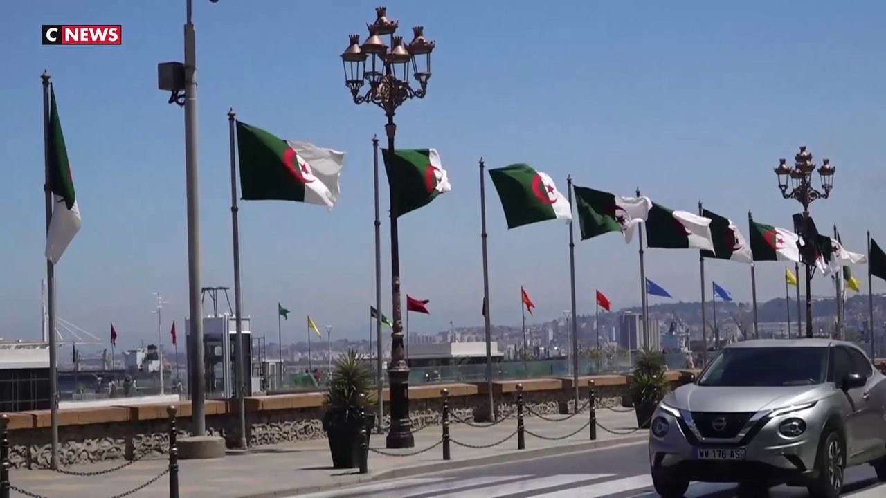 Algérie : les visas étudiants échappent à la crise