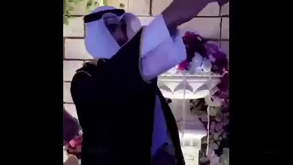 بالفيديو: عريس كويتي يتزوّج 4 عرائس في يوم واحد