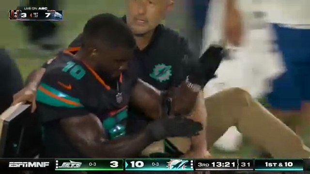 [Imágenes fuertes] Escalofriante lesión de un jugador de la NFL en pleno partido